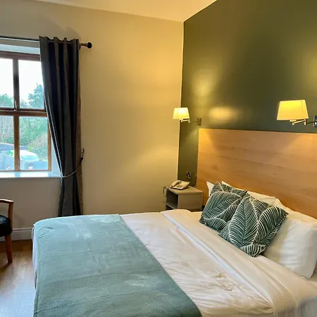 Отель The Coach House