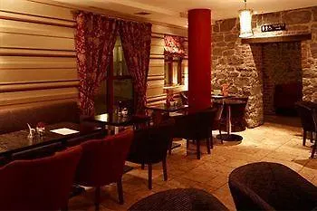 The Coach House 3*
