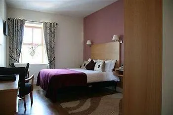 Отель The Coach House Оранмор