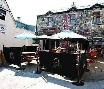 The Coach House Отель Оранмор