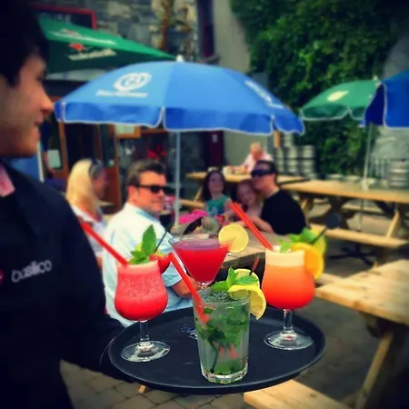 The Coach House Отель