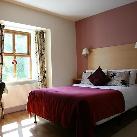 The Coach House Отель Оранмор