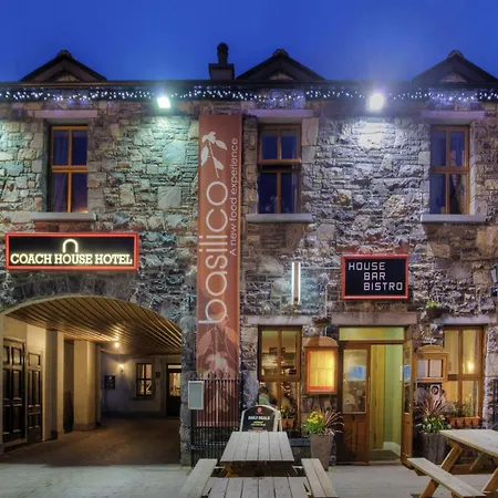 The Coach House Отель Оранмор