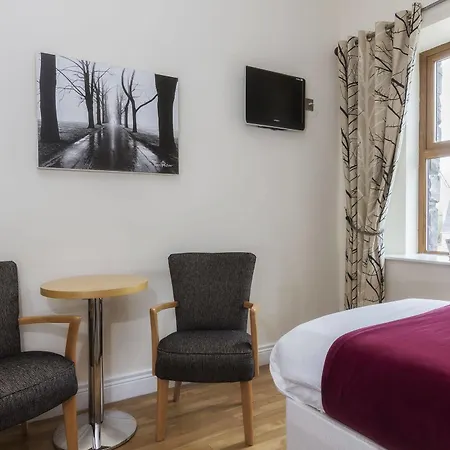 Отель The Coach House
